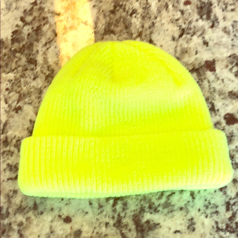 Beanie neon yellow